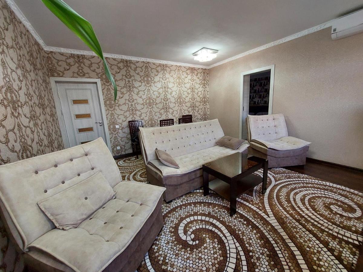 Hi-Tech Apartment In City Center Tashkent Bagian luar foto