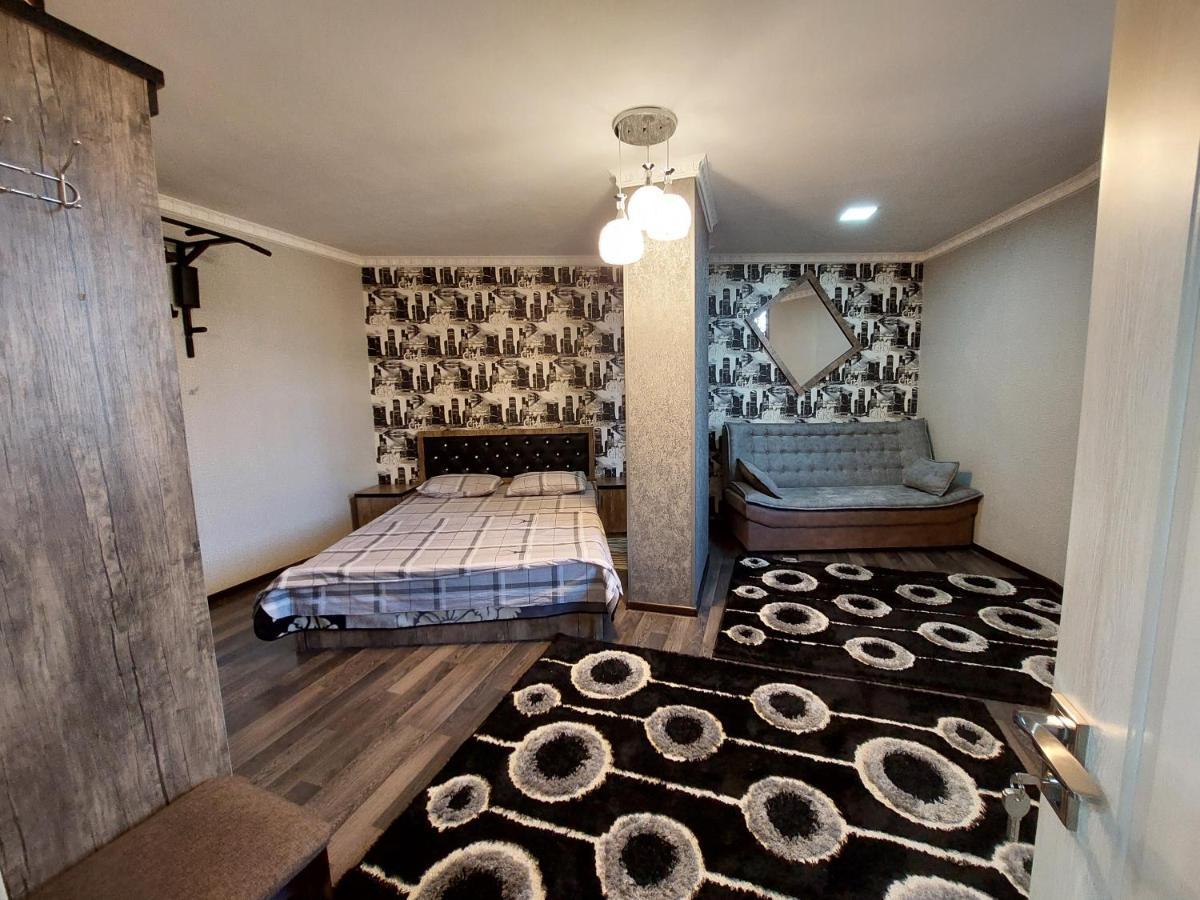 Hi-Tech Apartment In City Center Tashkent Bagian luar foto